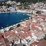 The Renaissance - Zf Hvar